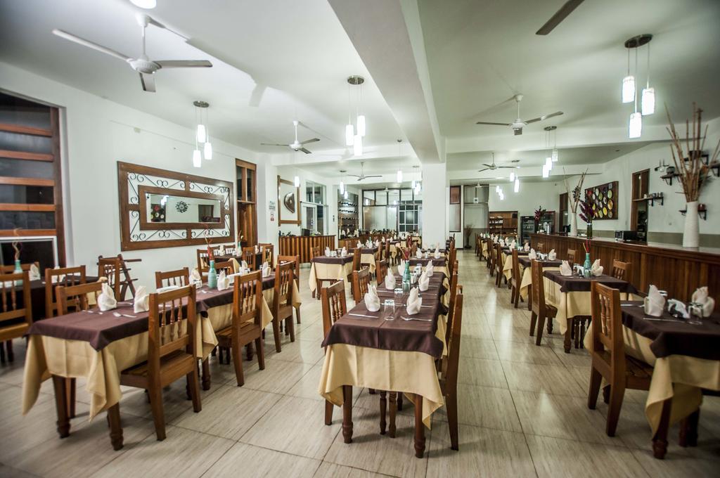 Hotel Cabana Quinta Puerto Maldonado Esterno foto